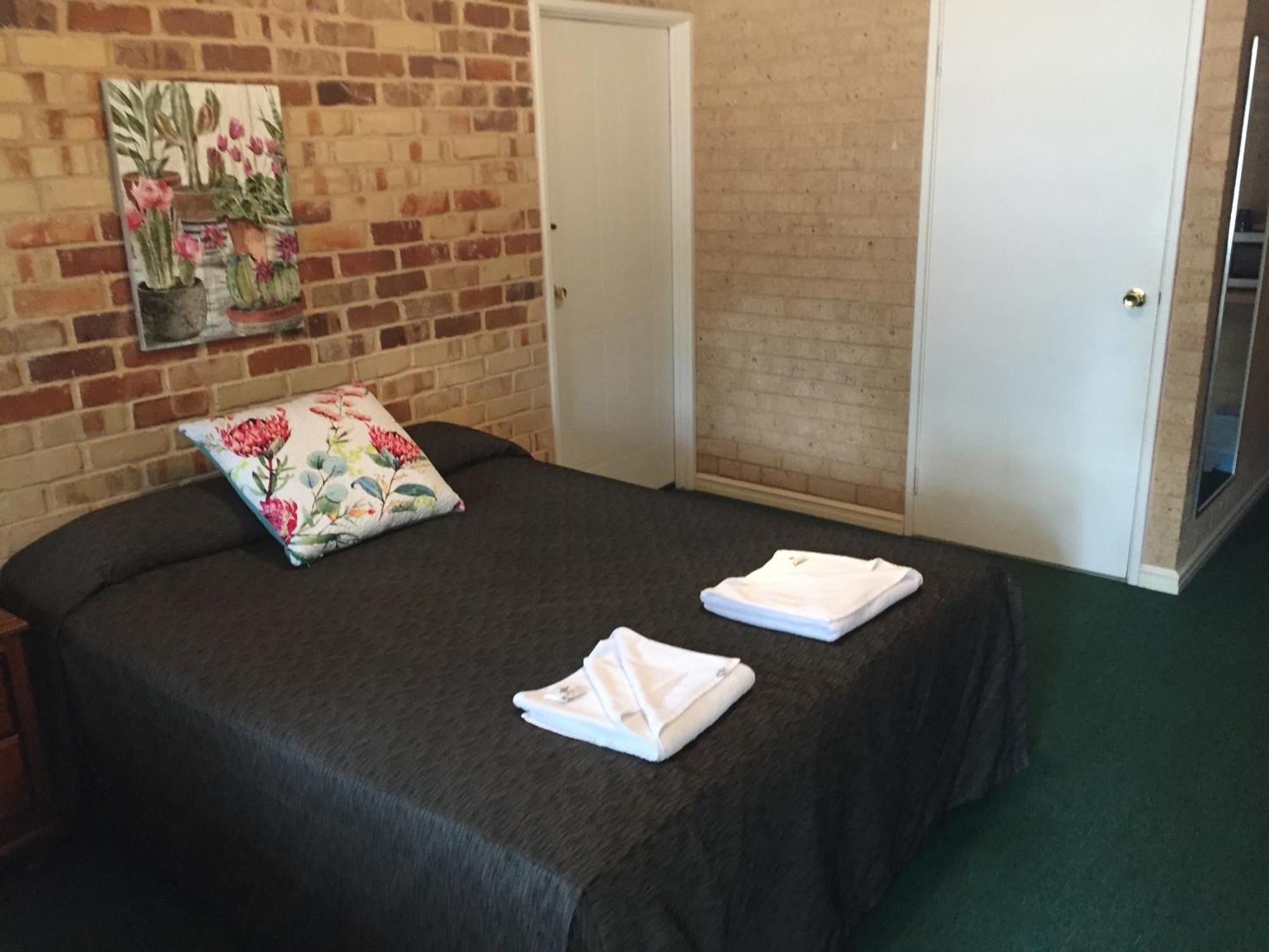 Travellers Rest Motel Mundaring エクステリア 写真