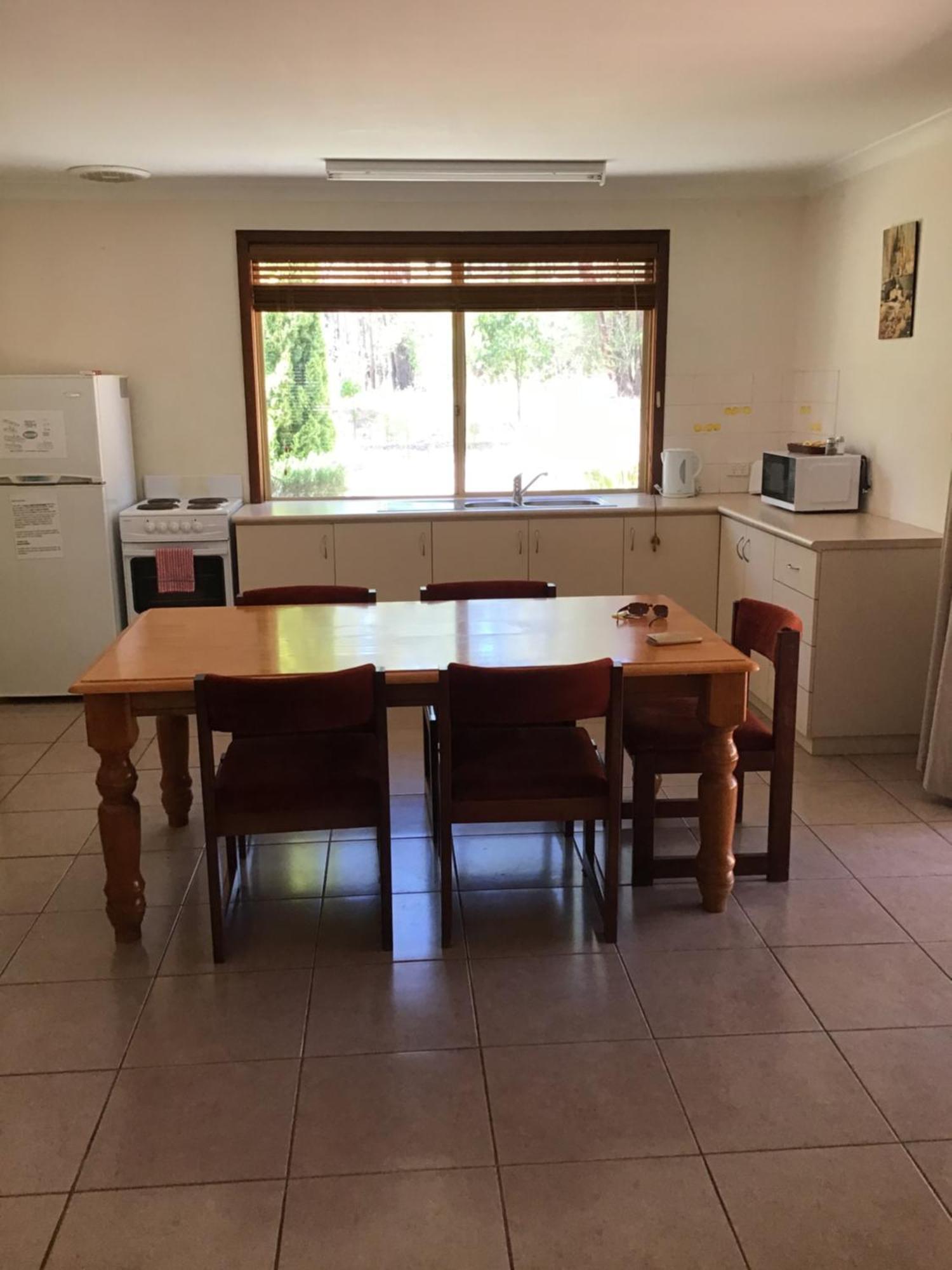 Travellers Rest Motel Mundaring エクステリア 写真
