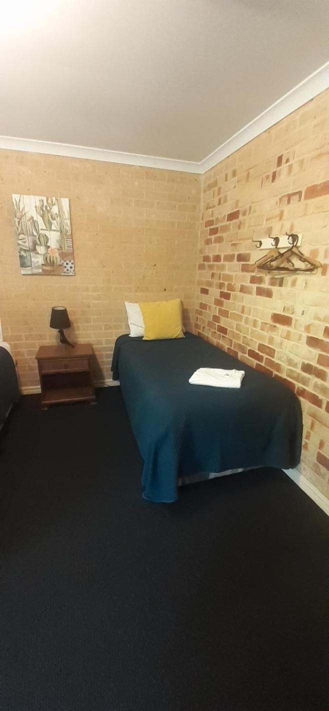 Travellers Rest Motel Mundaring エクステリア 写真