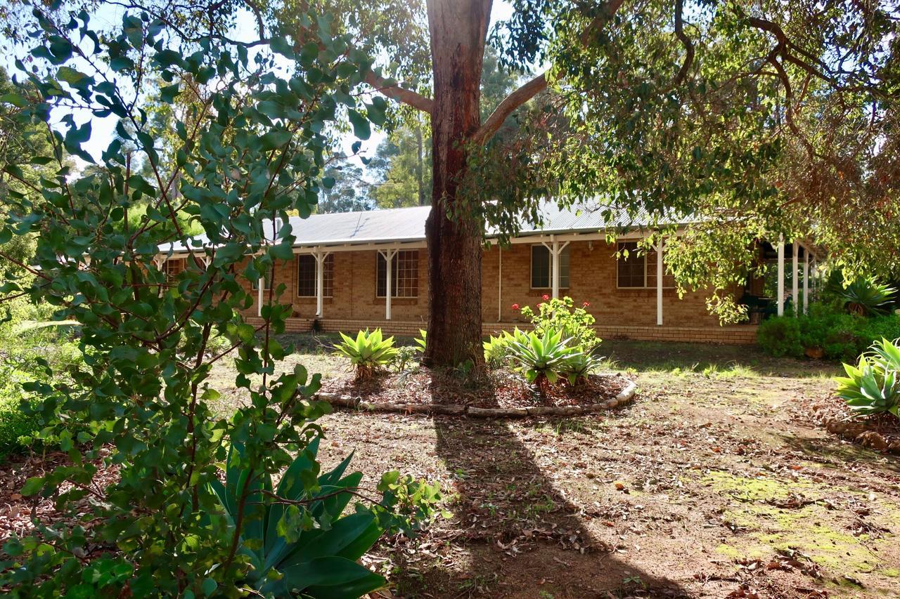 Travellers Rest Motel Mundaring エクステリア 写真